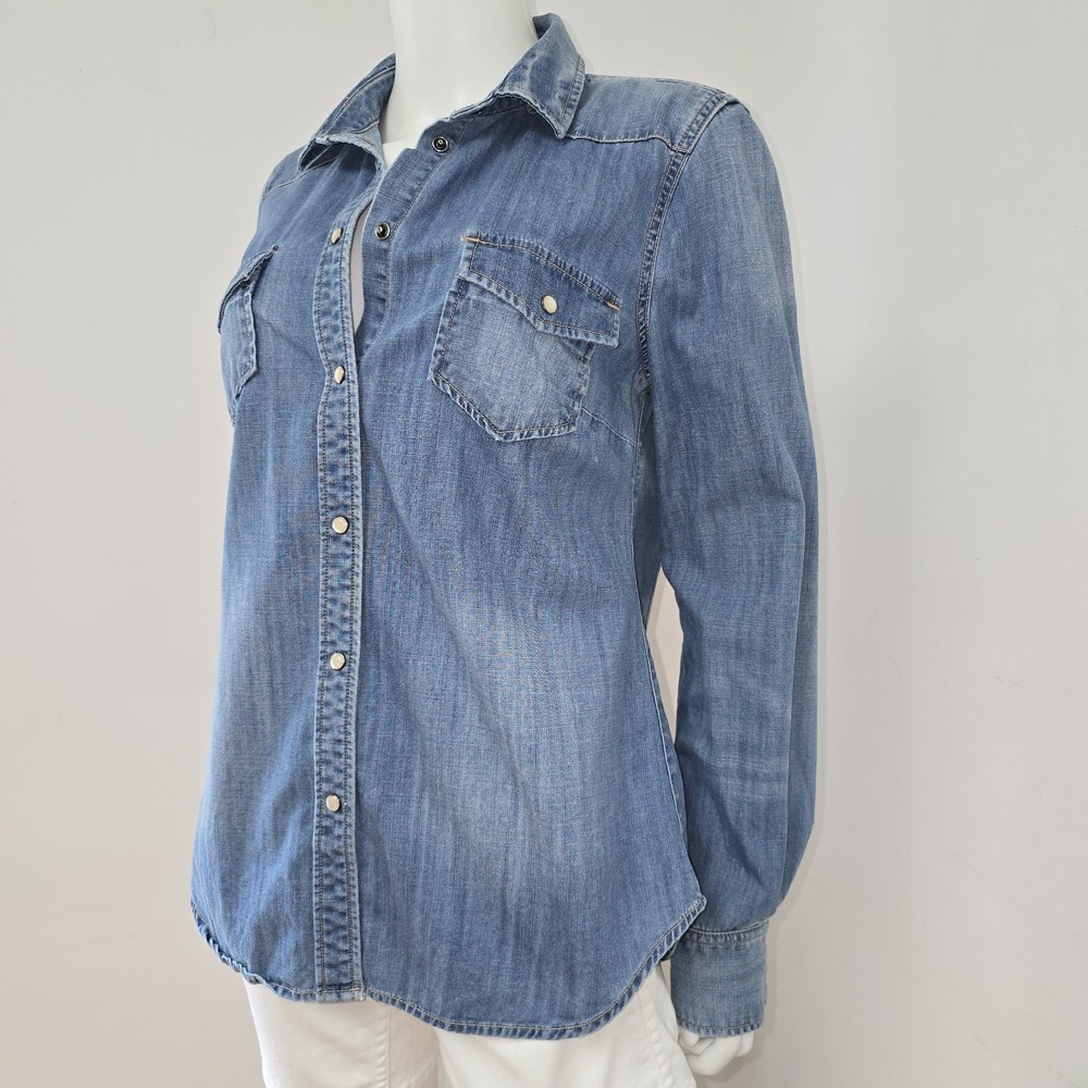 J Crew Denim Shirt Size M Womens Pearl Snap Down Long Sleeve Western Preppy - Picture 2 of 10